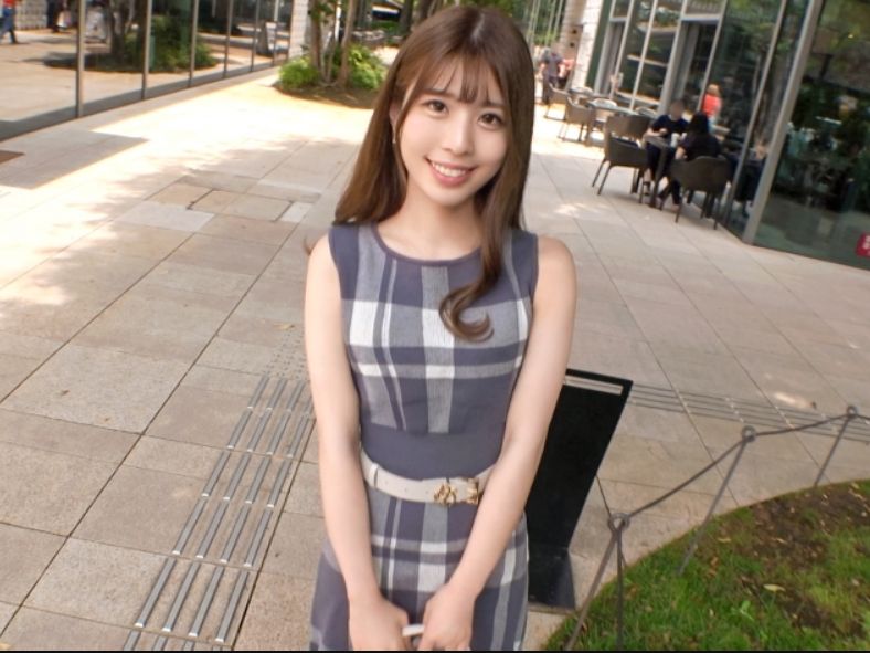 【スレンダー美人の性欲解放】 細身ボディが激しく乱れる！ 欲求不満な美女がエロすぎる騎乗位♡