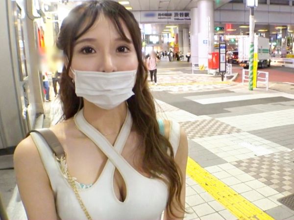 【素人ナンパ】スレンダー巨乳の美人バーテンダー♡電マ＆クンニで潮吹きさせて肉棒で突きまくり♡