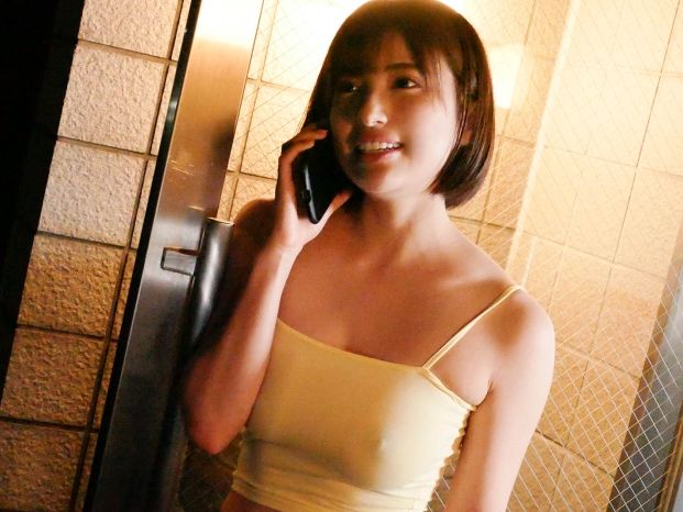 【レイプ】ノーブラ爆美乳JDのぷっくり乳首にムラムラを抑えきれず部屋に押し入って好き放題G乳を揉みしだきながら生ハメ！