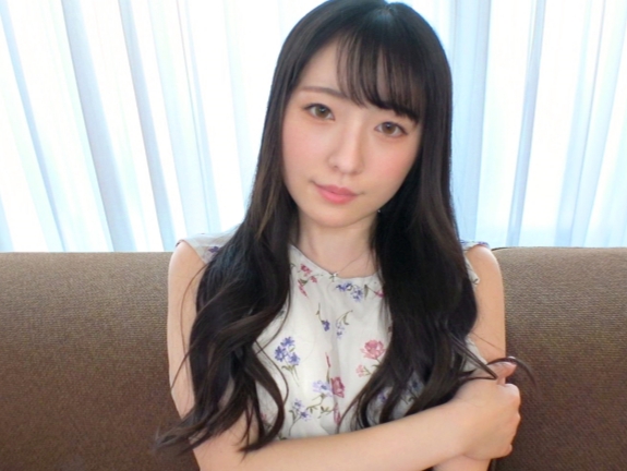 【無毛美少女の初々しい喘ぎ】『あっ…そこダメぇ…』清楚系パイパン女子がピンクのツルツルおま○こを責められ、敏感に反応！硬いチ○コで奥まで突かれて、恥じらいながらも感じまくる濃厚ファック！♡