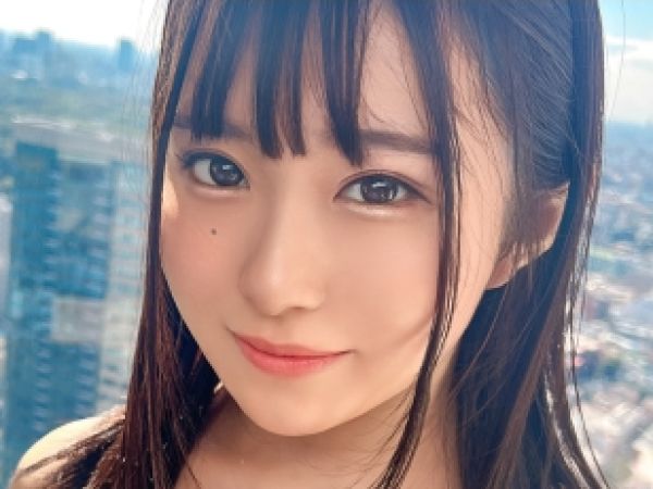 【ムチムチロリっ娘の背徳プレイ】『ダメ…でも気持ちいい…』身長差カップルの禁断ハメ撮り！大人と子供ほどの身長差で、小さくて愛らしい美少女が激しく突かれまくる！ムチムチボディを揺らしながら、甘い喘ぎ声でイキまくる！♡