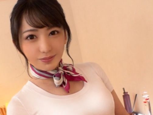 【素人×中出し】美人エステ嬢に勃起ちんこを見せつける…欲情させて生ハメ騎乗位からの種付けに成功…♡