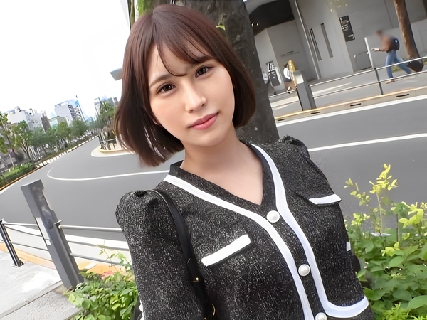 【ドーナツ屋のバイト美女】『おいしそう…』上目遣いでチンポをパクッ！SS級美女が騎乗位で激しく腰振り、丸呑みセックス♡
