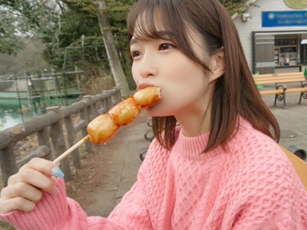 【ロリJDのちっぱい誘惑】『おじさん…気持ちいい…』無垢な女子大生が年上男性と禁断のエッチ！キツキツマ○コにデカチンが突き刺さり、激ピストンで感じまくる！！♡