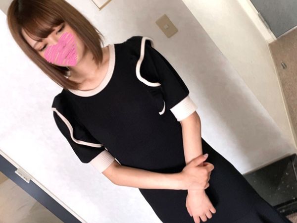 【ちっぱいギャル美少女】見た目は派手だけど超敏感！恥ずかしそうにちっぱいを隠す仕草が可愛すぎる♡受け身で感じまくる姿に興奮間違いなし！貧乳好きにはたまらない一作！