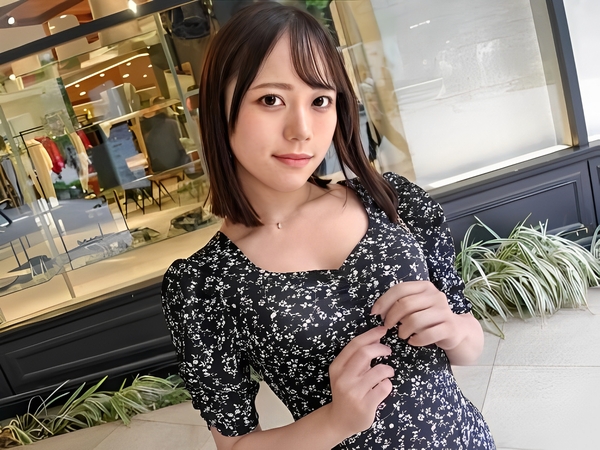 【Fカップ素人お姉さんの快楽ナンパ】『新宿でこんなことに…』声をかけられたお姉さんがチンポを舐め、騎乗位で感じまくる！端正な顔立ちと巨乳のギャップがエロすぎる！快感に押し寄せ、我を忘れて乱れる姿は必見♡