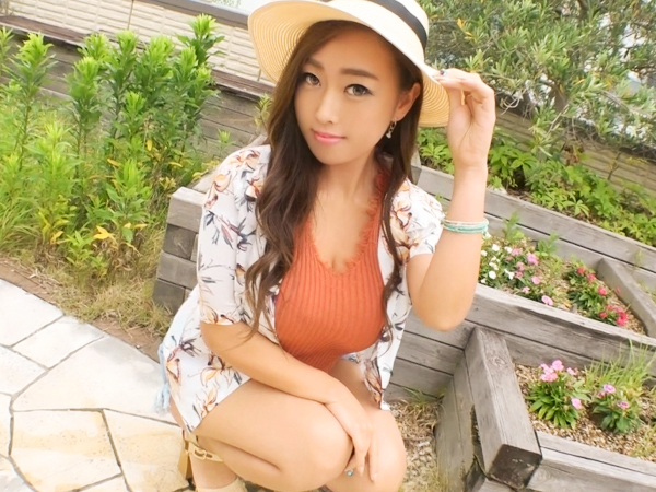 【欲求不満な人妻の初体験】33歳巨乳妻、旦那に内緒でAV出演！チンポに飢えた人妻が他人棒を咥え込み、不倫セックスで乱れまくる♥︎巨乳を揺らしながら快楽に溺れる姿がエロすぎ！