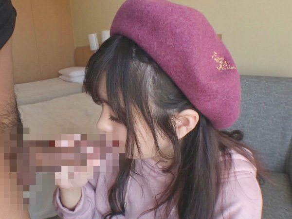 【敏感JDの初々しい反応】『ダメ…感じちゃう…』素人女子大生の乳首は超敏感！ちょっと触れただけでビクビク反応しちゃう姿にフル勃起必至！恥じらいながらも喘ぐ姿がエロかわいい！これぞ素人娘のリアルなエロさ！！♡