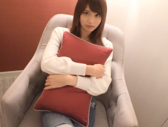 【長身スレンダー美女とねっとりSEX】『おじさんのチンコ、すごい…』20歳のモデル体型美女がドス黒チンコに夢中！騎乗位＆バックで激しくハメられ、感じまくる姿がエロすぎる♡