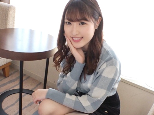 【素人】お仕事が忙しいナースさんはセックスでストレス解消♡ぬるぬるのパイパンで騎乗位したら感じちゃう♡