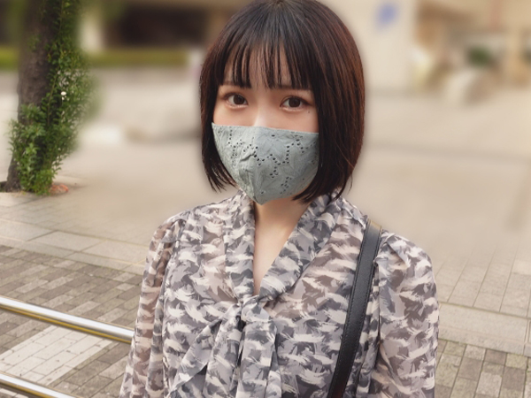 【ドM素人娘】クールな顔してセックス大好き！首絞められてマンコキュウキュウ締めちゃう敏感ボディ♡見た目とのギャップが最高にエロい！！