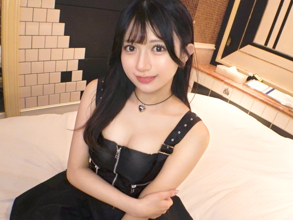 【奇跡のAVデビュー】『動画の方が可愛いってマジ？』加工なしでも激かわアイドルが初撮りで本気セックス♥︎ 顔面レベルMAXの美少女がカメラの前で本気の喘ぎ披露！
