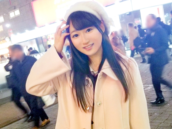 【初撮り】スレンダー美少女の貧乳ちっぱいボディを激しくハメ倒し！パイパンマ○コをデカチンで責めまくり、感じまくる姿に興奮MAX♥︎