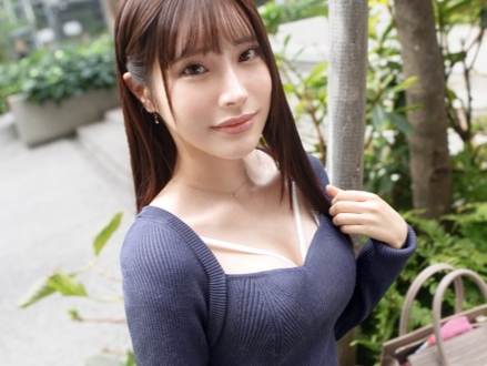 【ナンパ成功】キュートな女の子をゲット！手マンで大洪水♡びちゃびちゃの敏感おマンコにチンコをズボッ！激しすぎるピストンで感じまくる！