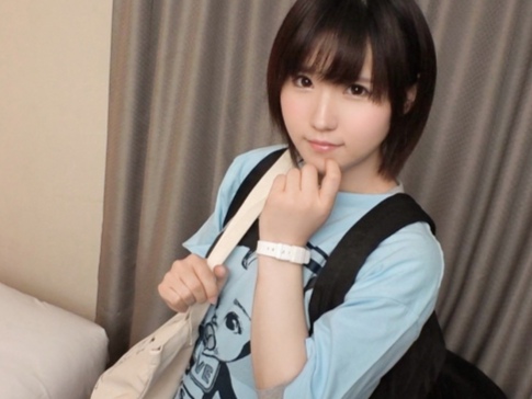 【若妻の危険なバイト】『誰にも言わないで…』30代とは思えない美ボディ人妻が、夫に内緒でAV出演！Tバックからこぼれる美尻がエロすぎる！