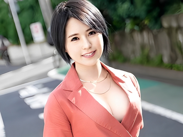 【短大生パイパン美女】色白巨乳の女子大生、ハリのあるボディをチンポで責められ大興奮！勢いよく顔射される瞬間がエロすぎる♡素人とは思えないエロさ！