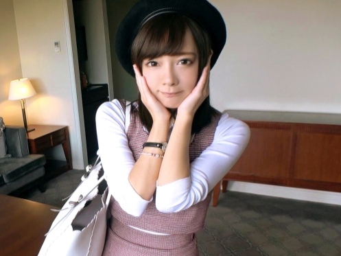 【敏感美少女の悶絶プレイ】スレンダーでキュートな美少女の乳首をコリコリ♡敏感な部分を責められ、トロトロのおマ○コはもうビショビショ！感じまくる姿がたまらない！