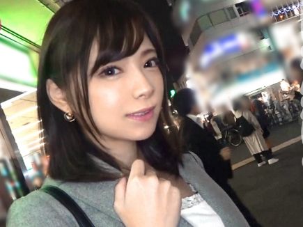 【Mっ気たっぷり素人女子】『もっと激しく…』イラマチオ&スパンキングが大好きなドM娘が、デカチンで喉奥&マ○コ奥までガンガン突かれて悶絶!ハードプレイでイキまくる!♡