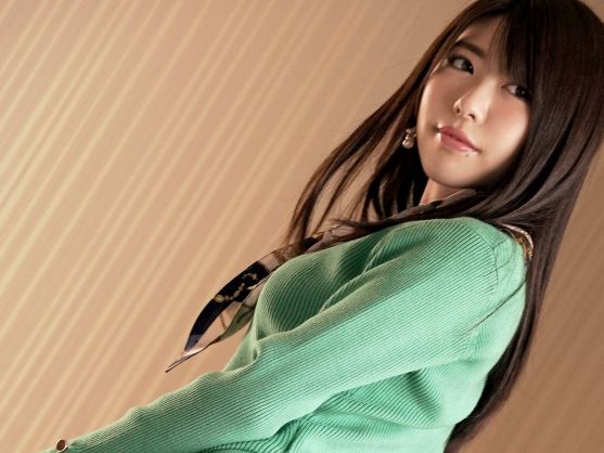 【清楚系お姉さんの裏の顔】『カメラの前では見せられない…』お天気キャスターの美人お姉さんがデカチンにガツガツ腰振り！清楚な見た目とは裏腹に、ちっちゃな口で必死に咥え込む姿がエロすぎる！！美人の乱れっぷりに興奮必至！