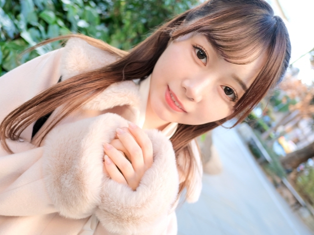 【ロングヘア美少女】『奥まで当たってる…』キュートなルックスと敏感ボディの美少女が、ビンビンチ○ポで子宮を激しく突かれ、感じまくりでエッチな顔に！♡