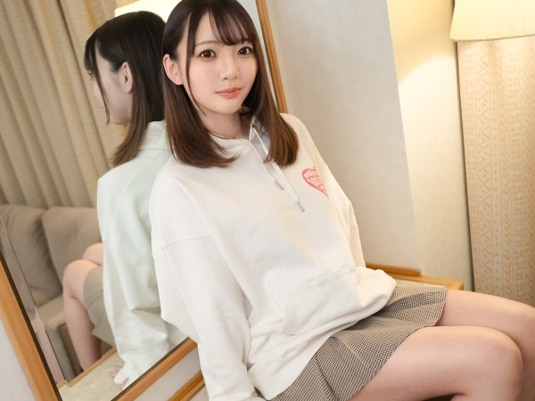 【素人】『タクシーで交尾経験がある淫乱美少女♡』オナニーでおまんこ濡らして大好きな肉棒をフェラでしゃぶる！