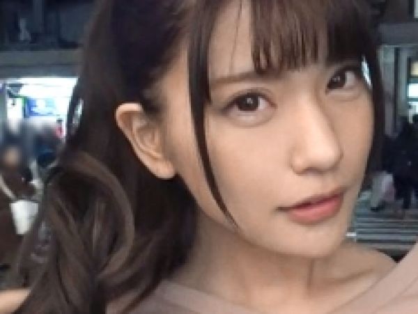 【9頭身モデル級美女】『もっと奥まで…』スタイル抜群の素人美女がアクロバティックな体位で激ピストン！キツキツマ○コで乱れ狂う！♡