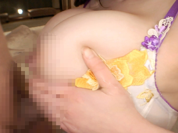 【爆乳歯科衛生士の裏バイト】Hカップおっぱいでチ○コを磨くエロサービス！激ピストンに感じまくる淫乱お姉さんの悶絶プレイ♡