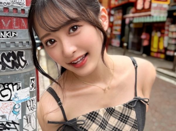 【素人】「はしゃいじゃダメ？」テンションおかしいJDがヤリ狂いっ…！あまりにも尻軽な女が下半身フリーダム状態！